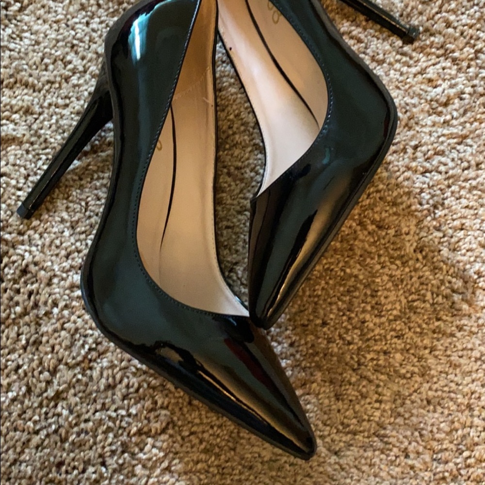 Black Pointed Heels